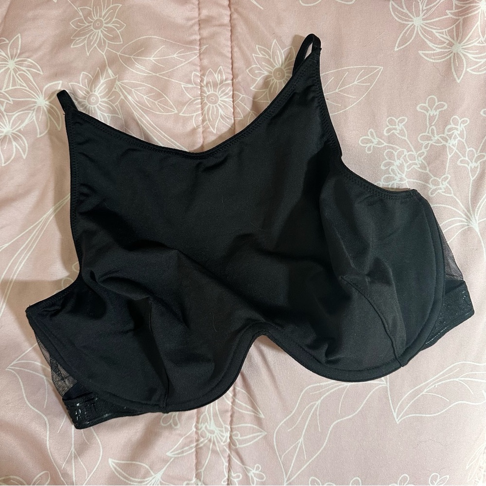VICTORIA’S SECRET  bikini top